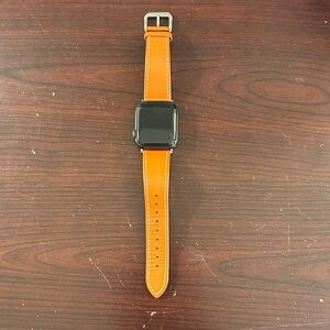 Mint condition Series 6 40mm AppleWatch Space Gray, original packaging and bands